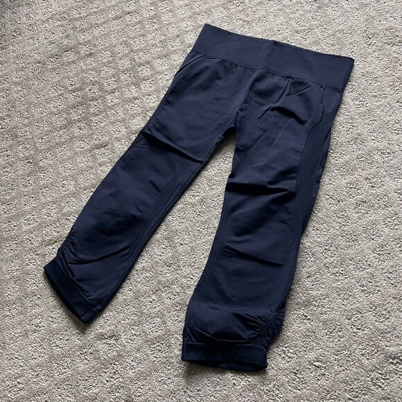 GAP FIT motion navy blue cropped compression leggings‎ size M NWOT - Picture 4 of 7